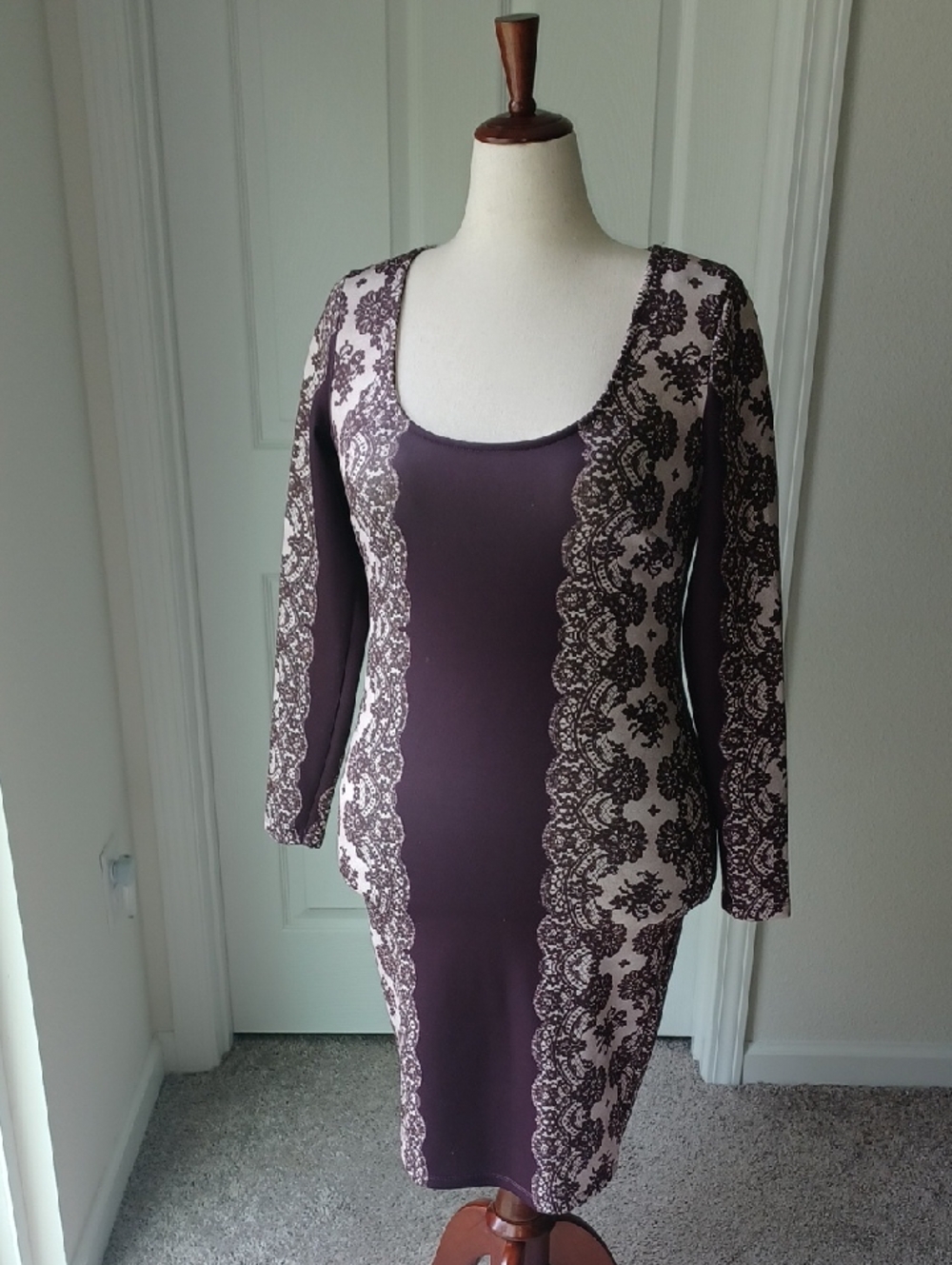 Kardashan Kollection Long-Sleeve Lace-Panel Bodycon Dress in Plum Large